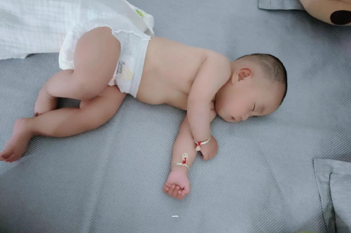 仁怀怀孕肚子撑的难受
